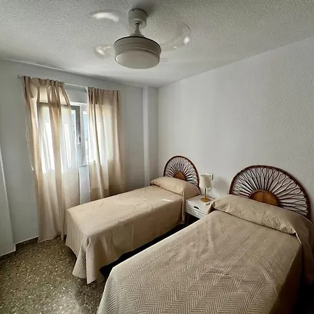 Relax En Playa De L'ahuir Gandia Apartment